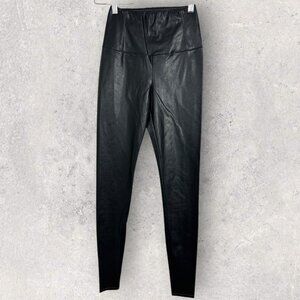 Aritzia High Waist Vegan Leather Leggings Black Size XS Daria Minimal‎ Edgy Goth